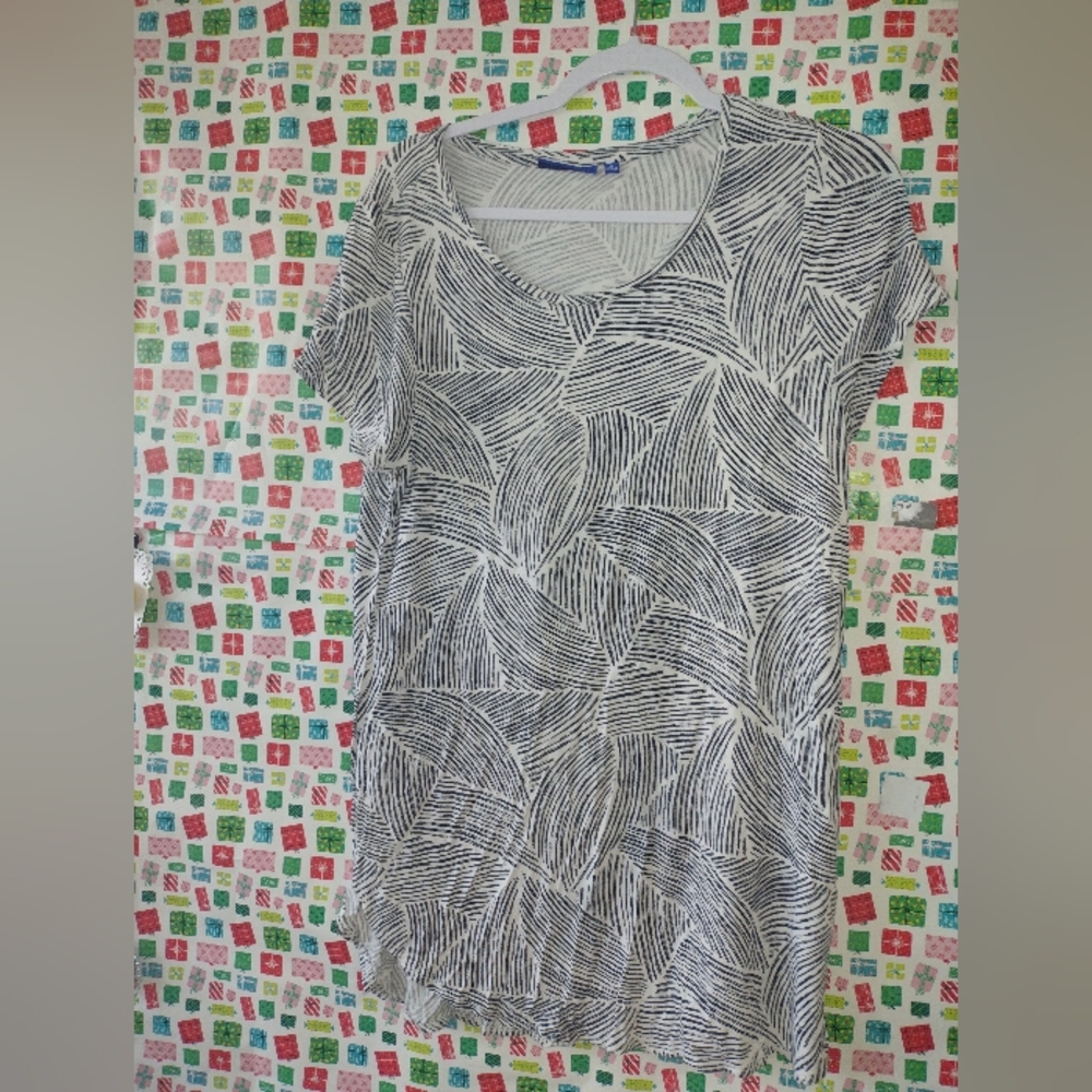 Apt. 9 Black and White Leaf Print Top